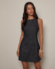 Afbeelding van Ayana Rugloze Mini Jurk in Chambray Donker Indigo