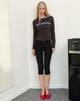 Afbeelding van Bonjita Top in Chocoladebruin met Ash Blue Two Stripe Binding
