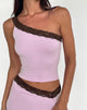 Afbeelding van Cordia One Shoulder Top in Lavendel met Bittere Chocolade Kant