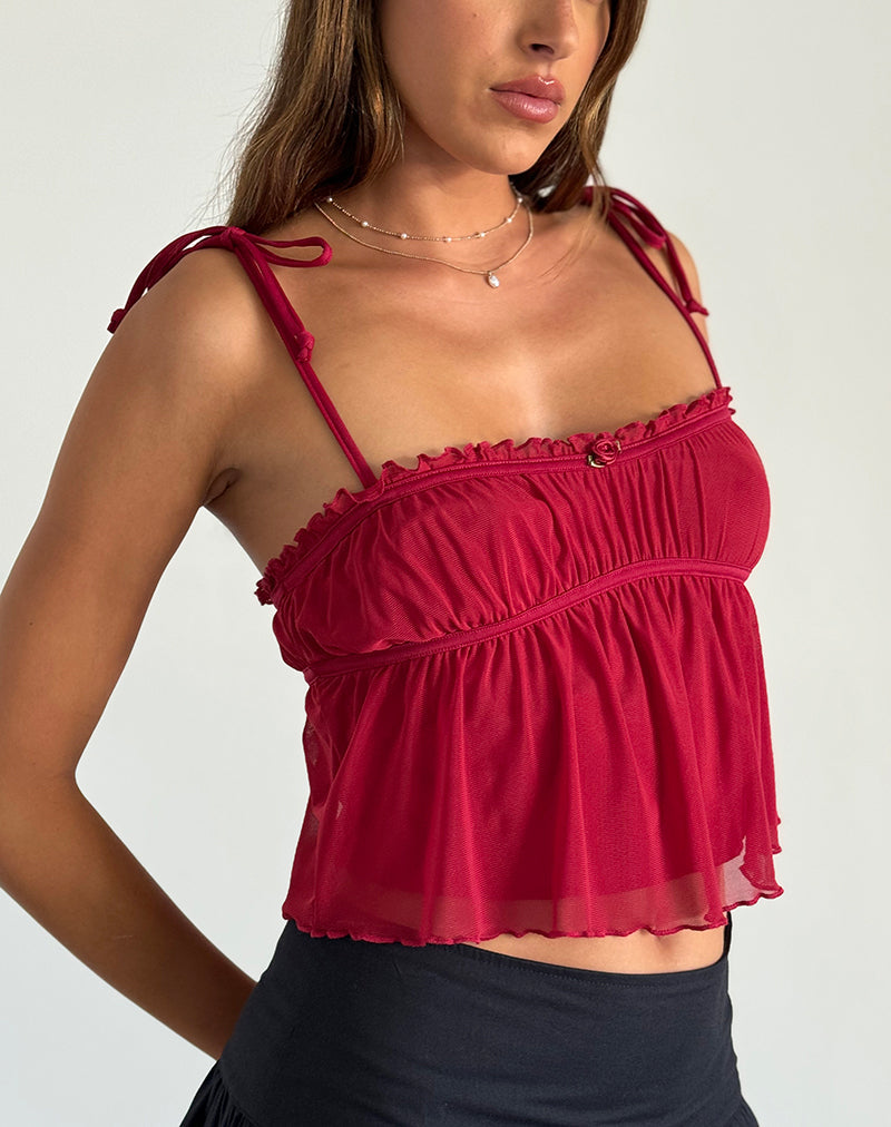 Damaris Cami Top in Red Cherry met rode bies