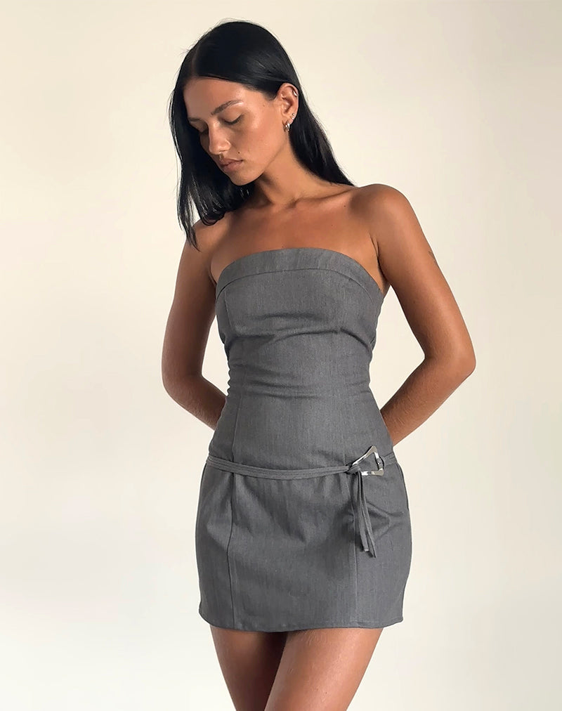 Magaska Bandeau Mini Jurk in Getailleerd Houtskool