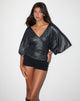 Afbeelding van Melia Batwing Top in Metallic Slinky Zwart