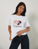 Afbeelding van Oversize Basic T-shirt in Wit met Capricorn Motel Pet Print
