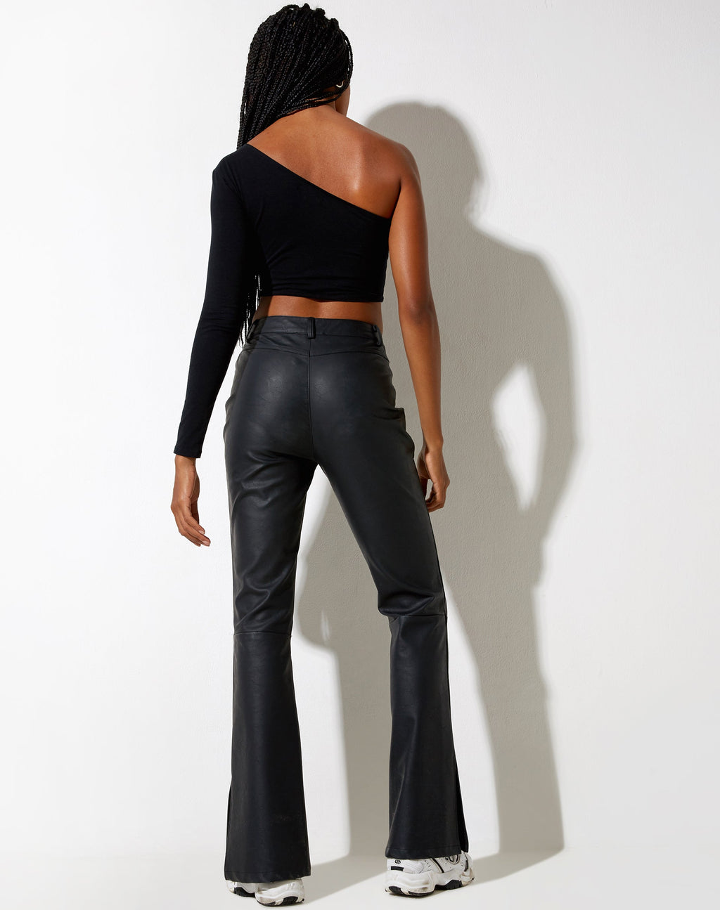 Zolen Flare Broek in Pu Mat Zwart