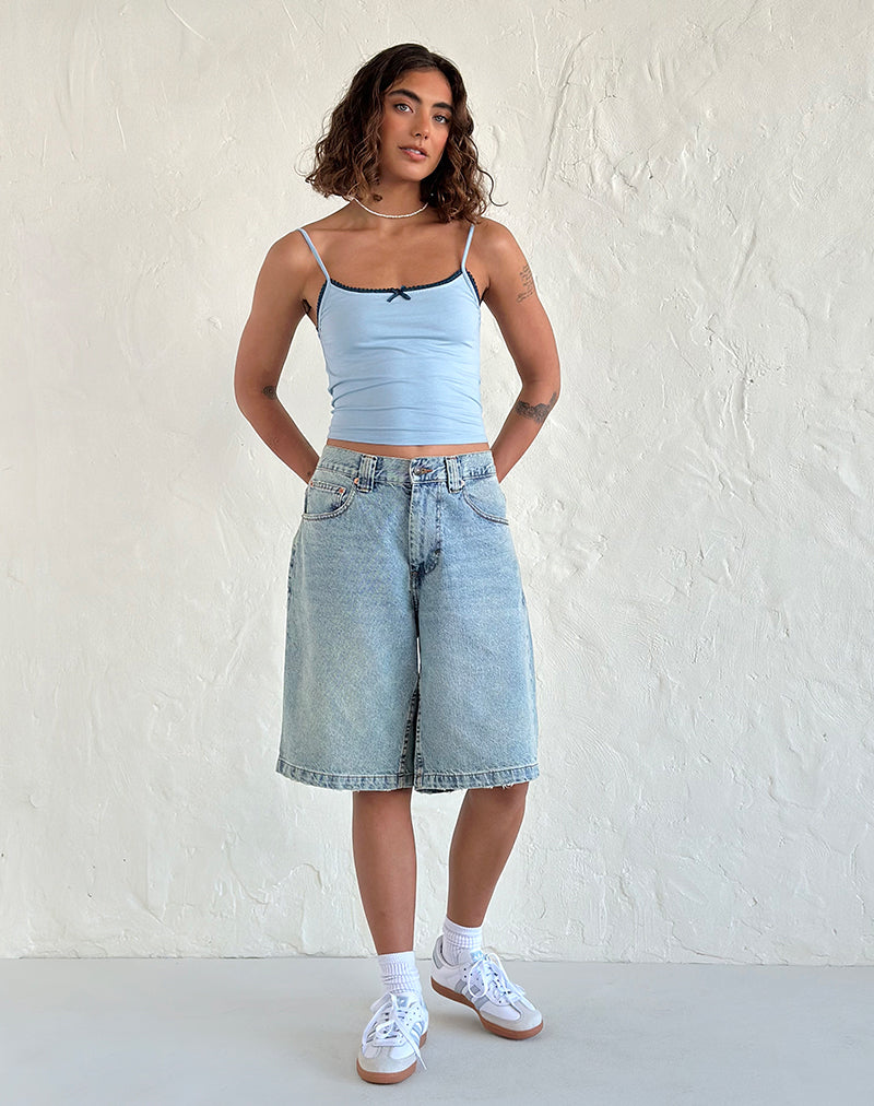 Suna Vest Top in Nantucket Blue met mineraalblauwe bies