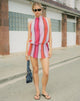 Afbeelding van Veloria Mini jurk met halterhals in roze chiffon, geverfde streep