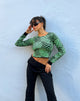 Afbeelding van Youta Crop Top in Geo Polka Arcadian Green