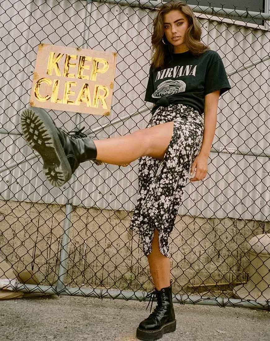 Afbeelding van Saika Midi rok in donker wilde bloem