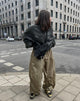beeld van Chute broek in parachute zilver groen