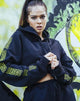 Afbeelding van Cropped Black Hoodie in Disco Embro