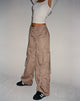 BEELD VAN Edgar wijde Cargo Broek in Cotton Drill Taupe