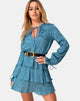 Afbeelding van Kepsibelle Jurk in Satijn Roos Stoffig Blauw