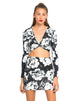 Afbeelding van Motel Kira Twist Front Crop in Tonal Floral Zwart Wit
