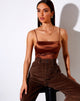 Afbeelding van Ozka Crop Top in Satijn Chocolade