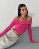 beeld van MOTEL X JACQUIE Nasari Bardot Crop Top in Magenta