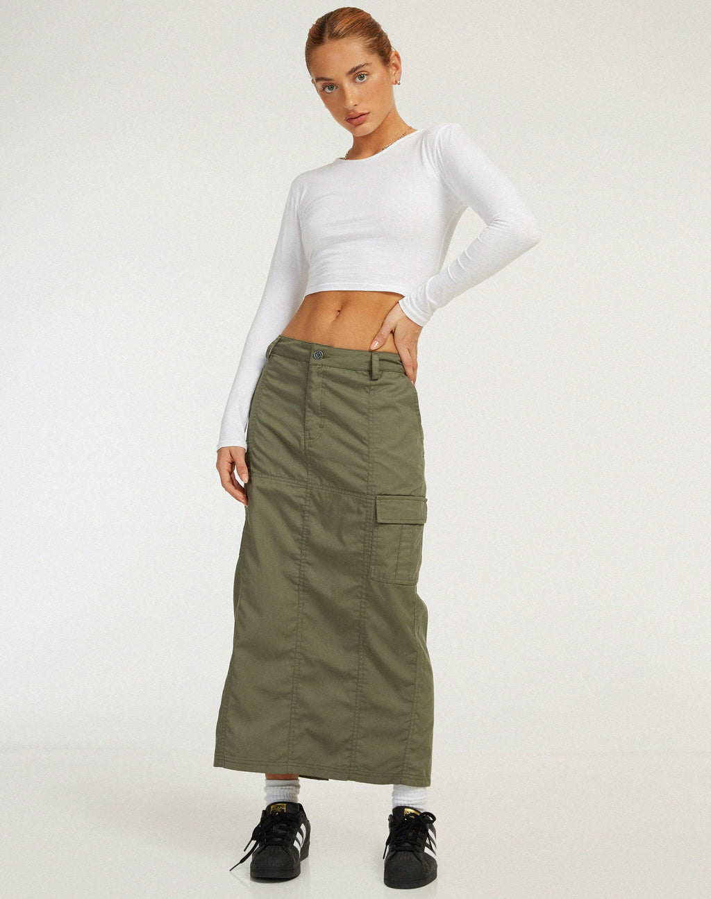 Widya Cargo Midi Rok in Donker Olijf