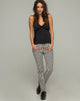 Afbeelding van Ruska Jeans in Mini Krijtstreep Zwart-Wit