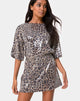 Afbeelding van Sunny Kiss Oversize T-shirt in luipaard met doorzichtig lovertje