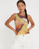 beeld van Vrista Top in fruit fotoprint