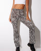 Afbeelding van Zoven Flare Broek in Zebra Verticaal
