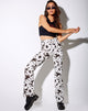 Afbeelding van Zoven Flare Broek in Mini Koe Zwart Wit