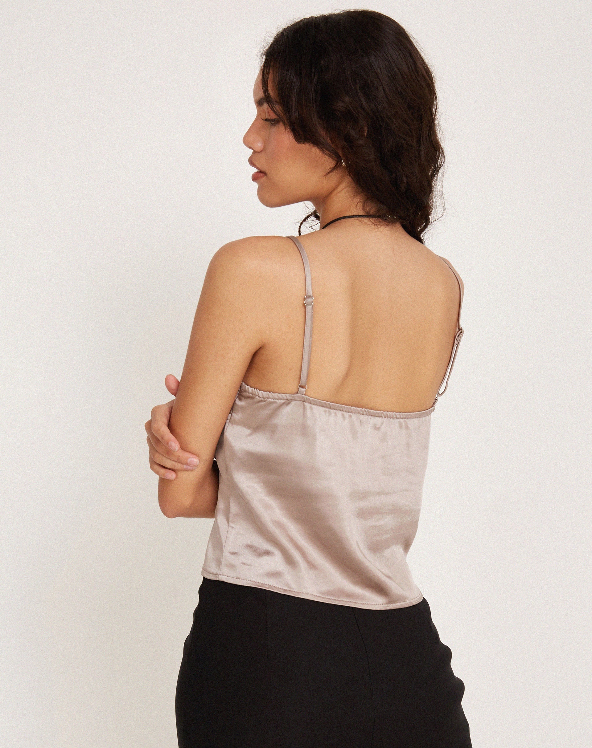 Afbeelding van Adalia Cami Top in Satijn Champagne