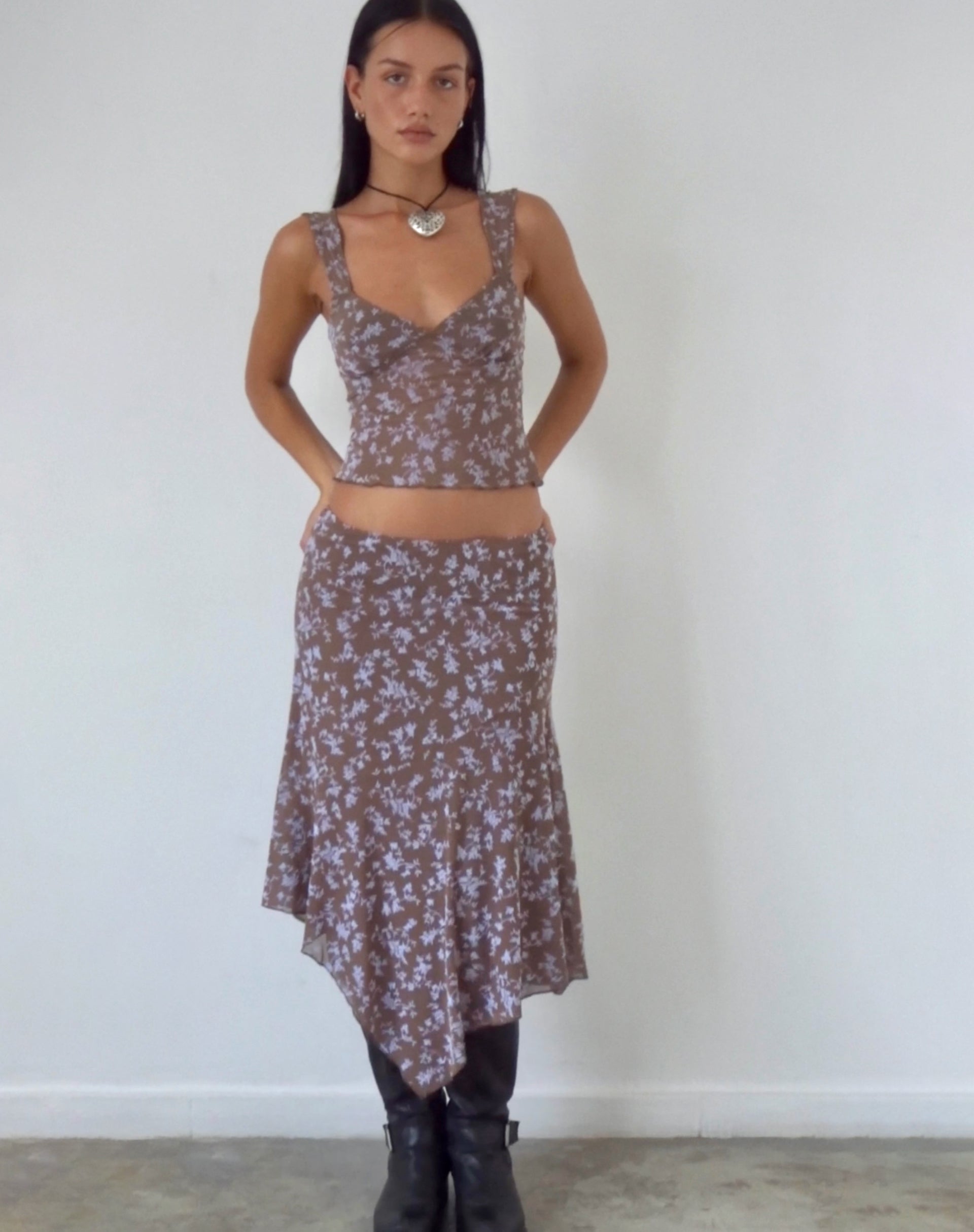Afbeelding van Aerin Mesh Cap Sleeve Top in Botanist Flock Dark Taupe