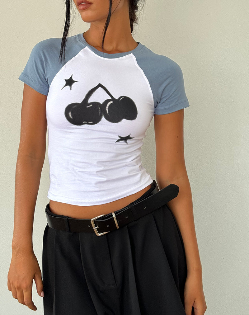 Agneta Baby Tee in wit met Faded Denim kersenprint