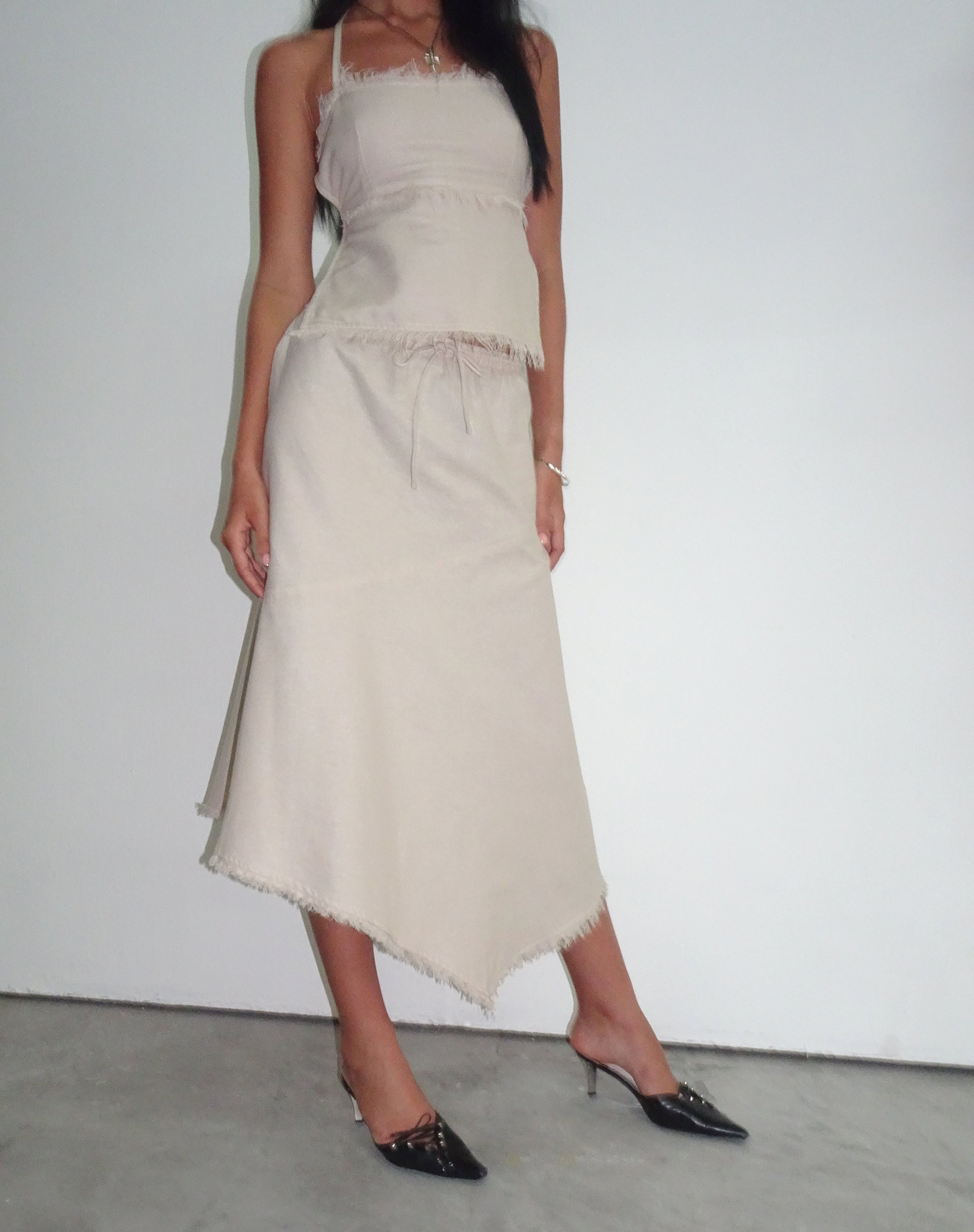 Afbeelding van Yvaine Asymmetrische Midi Rok in Ecru