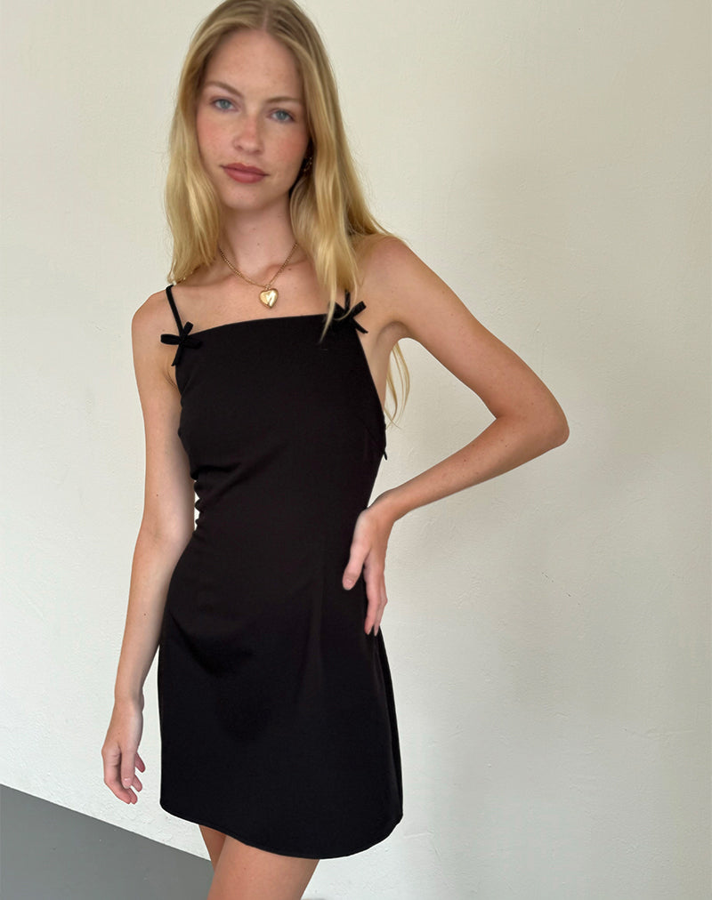 Afbeelding van Aketi Mini Dress in Zwart