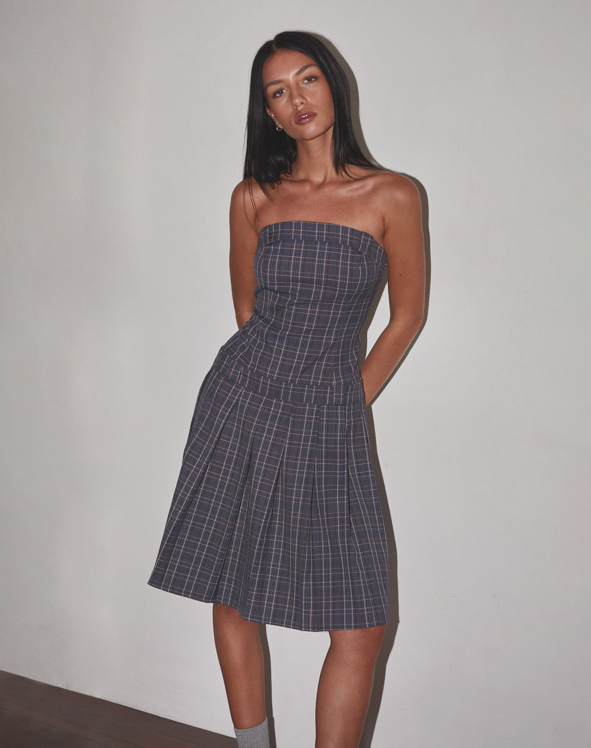 Afbeelding van Aldari Bandeau Midi Dress Tailoring Navy Check