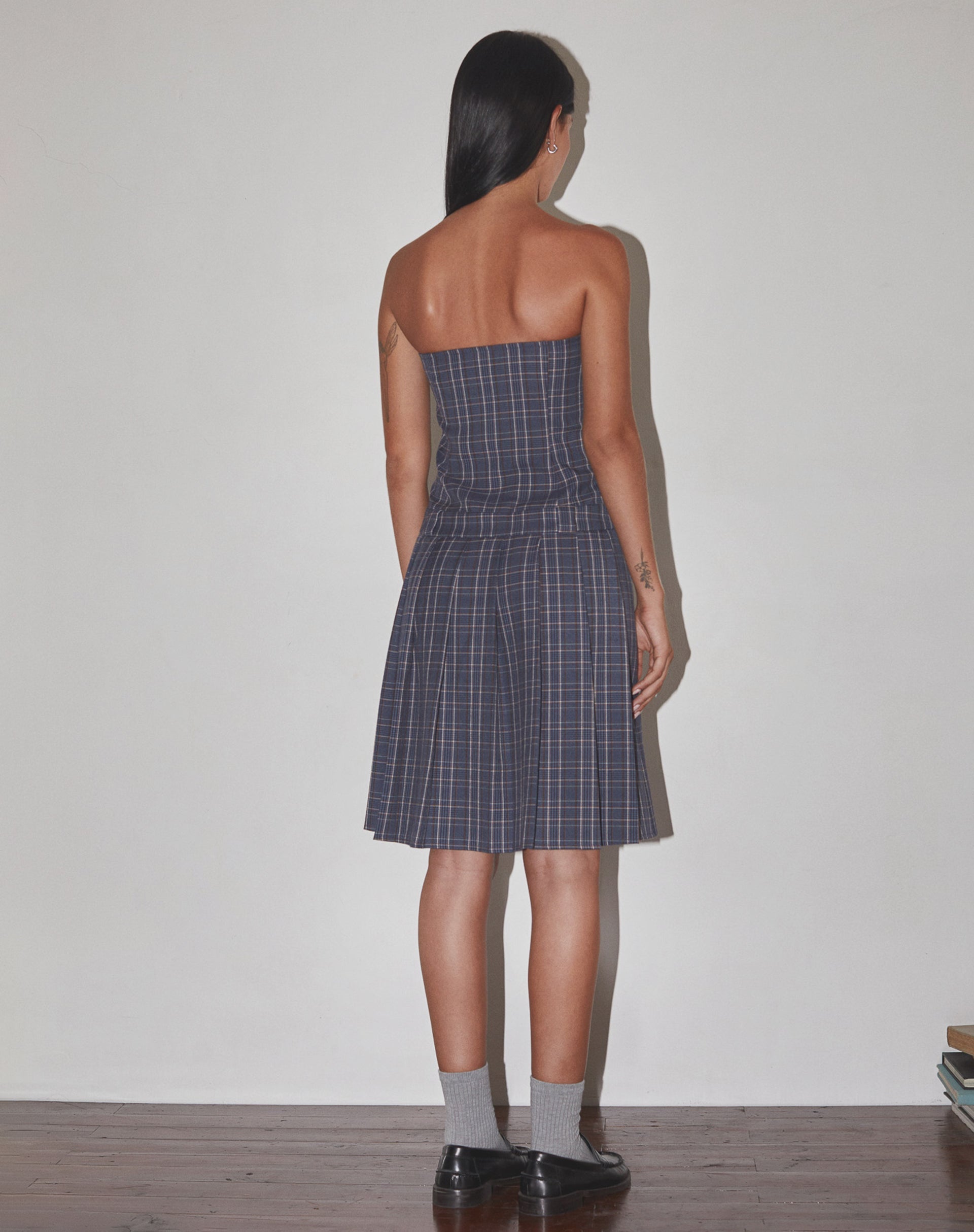 Afbeelding van Aldari Bandeau Midi Dress Tailoring Navy Check