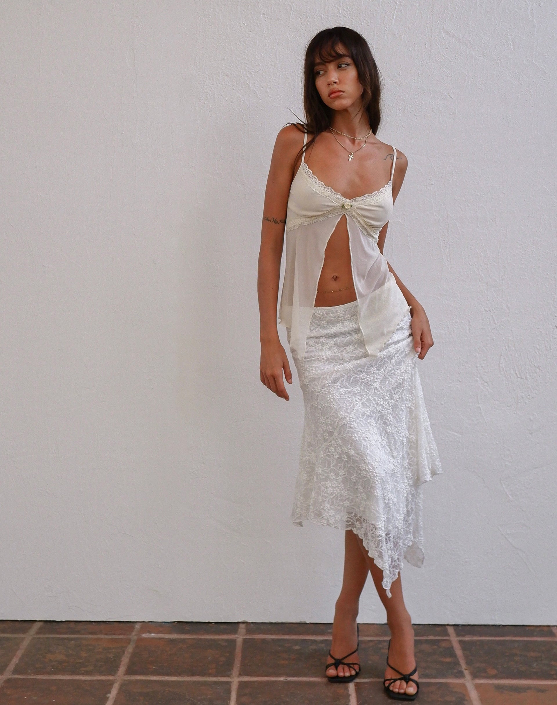 Afbeelding van Aliqa Vlinder Top in Mesh Crème