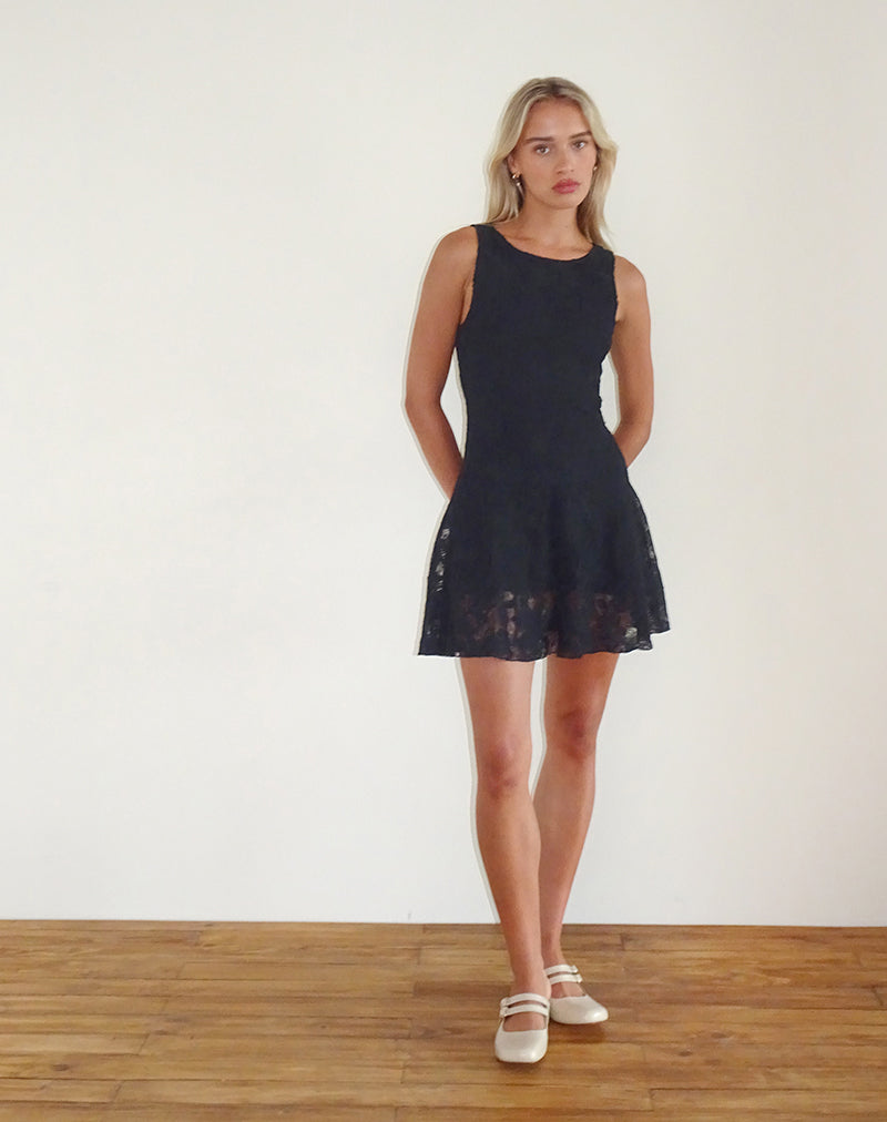 Afbeelding van Ambika Dress in Textured Lace Rose Black