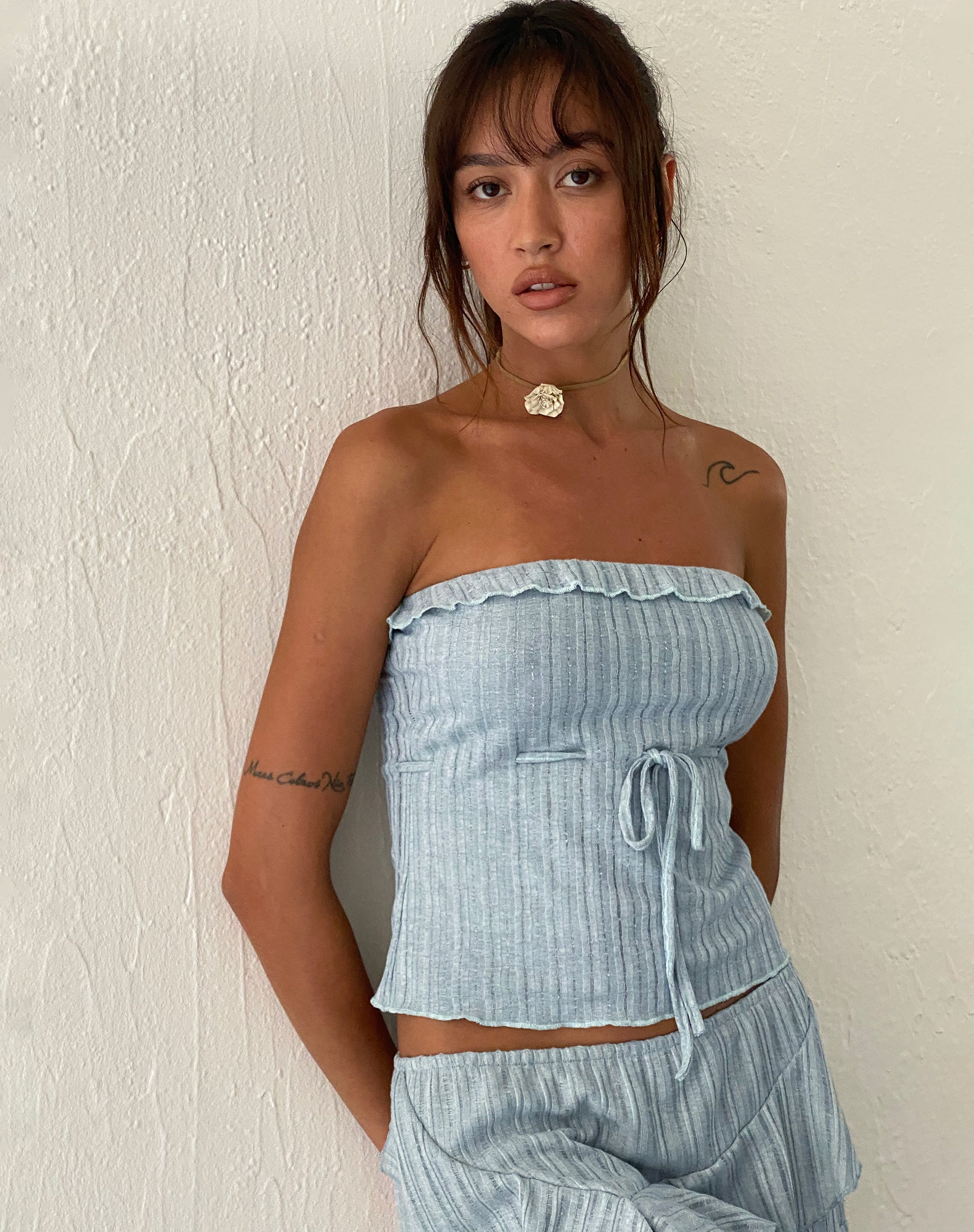 Afbeelding van Ameera Bandeau Top met Ruches in Poederblauw