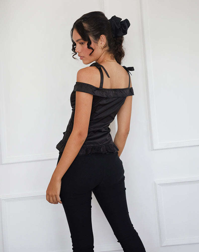 Afbeelding van Anneli Frill Hem Top in Zwart