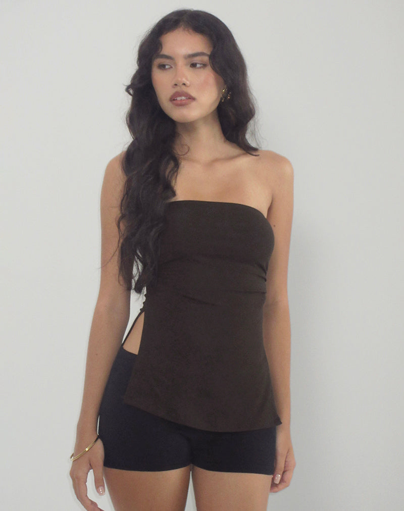 Afbeelding van Aravie Bandeau Top met Ruches in Chocoladebruin