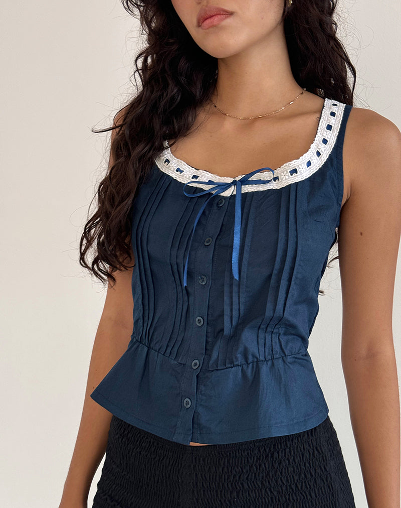 Arhan mouwloze top in marineblauw popeline met witte bies