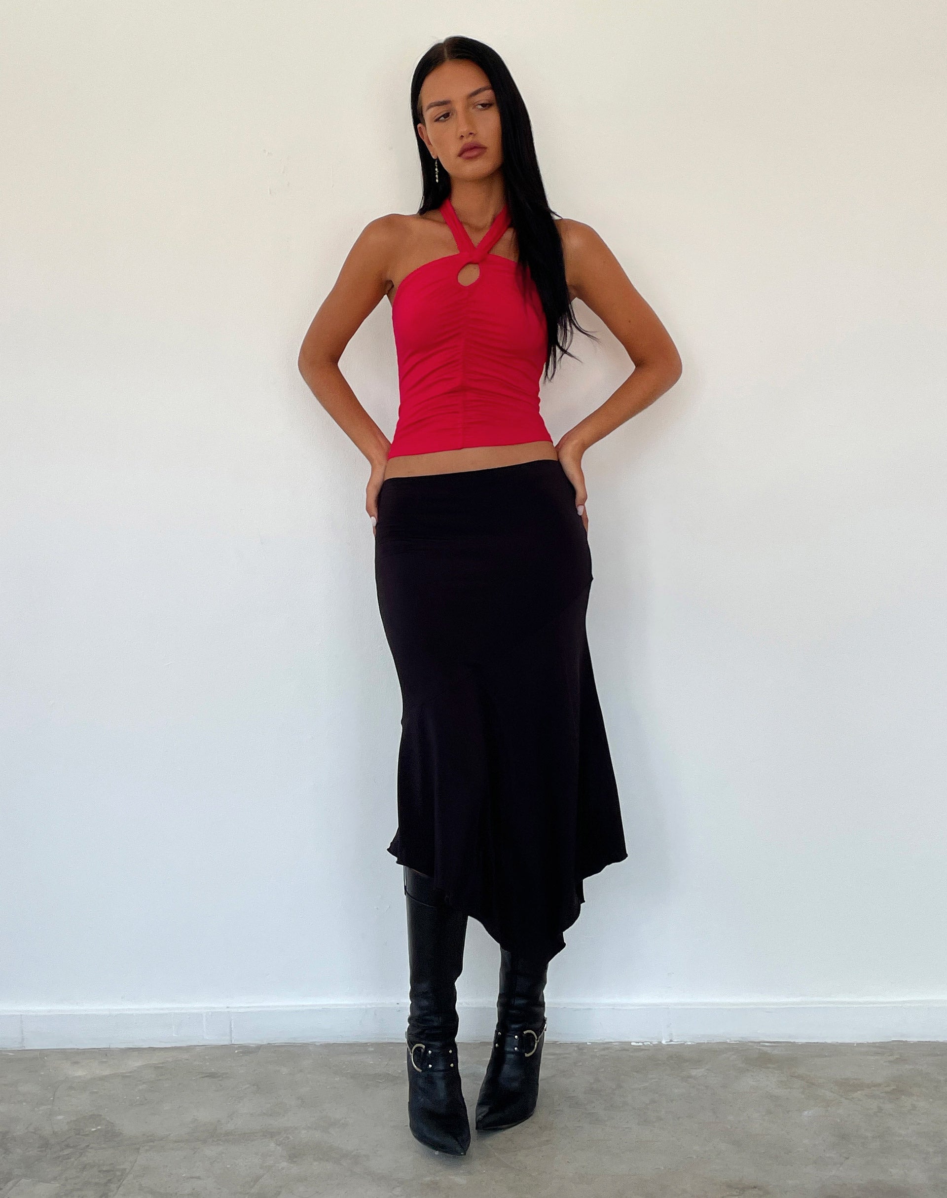 Afbeelding van Audrey Halterneck Top in Rood Zacht Slinky