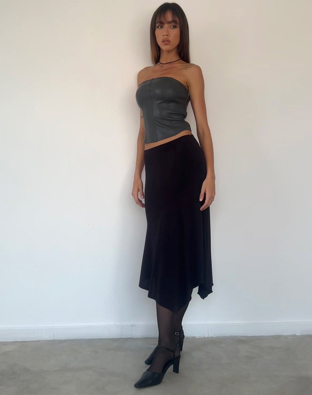 Audy Bandeau Crop Top in PU Leisteengrijs
