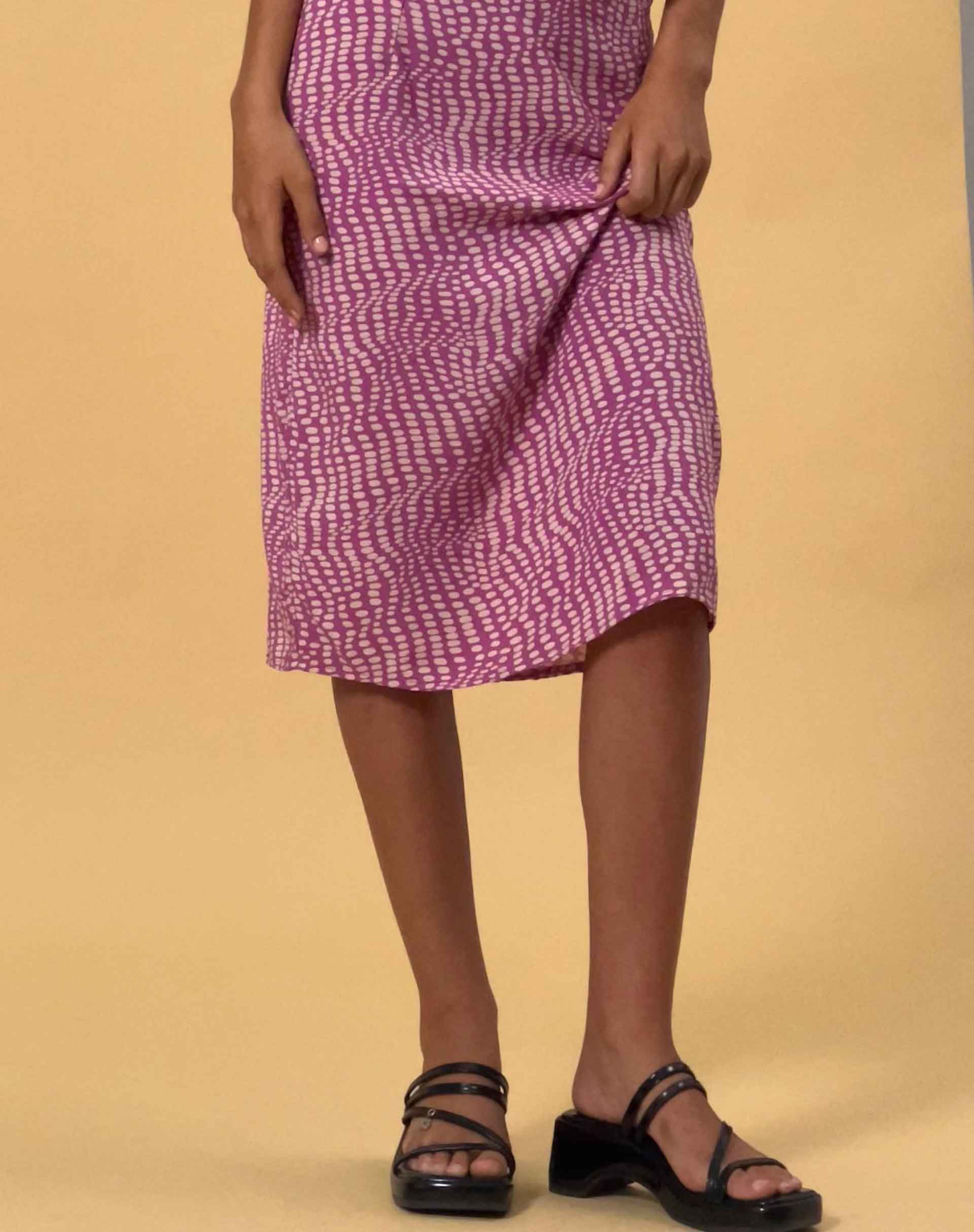 Afbeelding van Harriet Midi rok in golvend paars polka