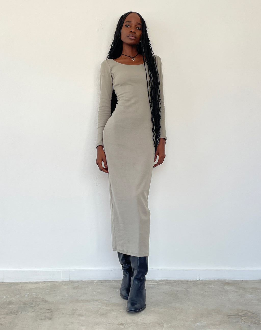 Belila Maxi Dress met lange mouwen in Sage Grey