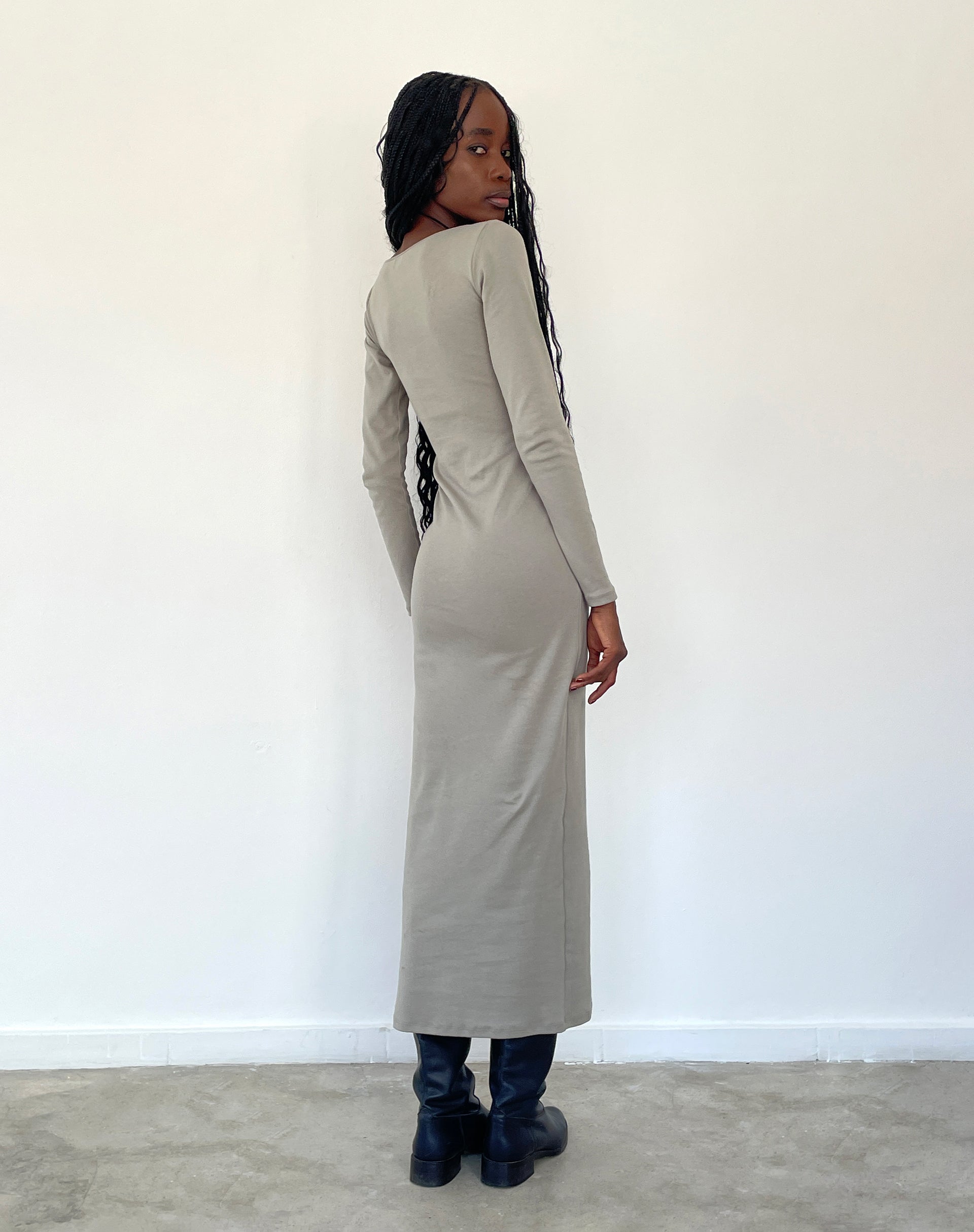 Afbeelding van Belila Maxi Dress met lange mouwen in Sage Grey