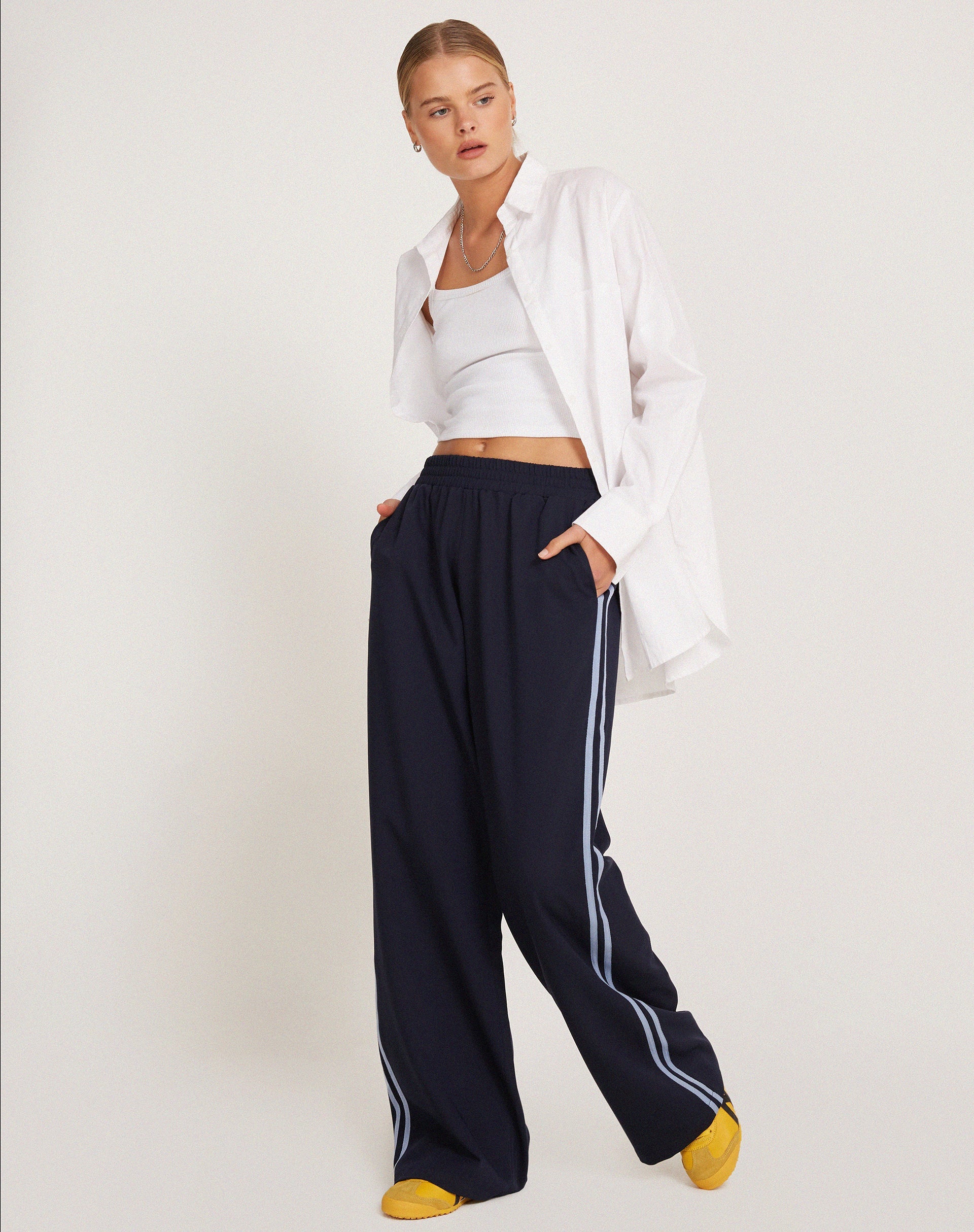 Afbeelding van Bennett broek in kleermakerszit Navy met zijstreep