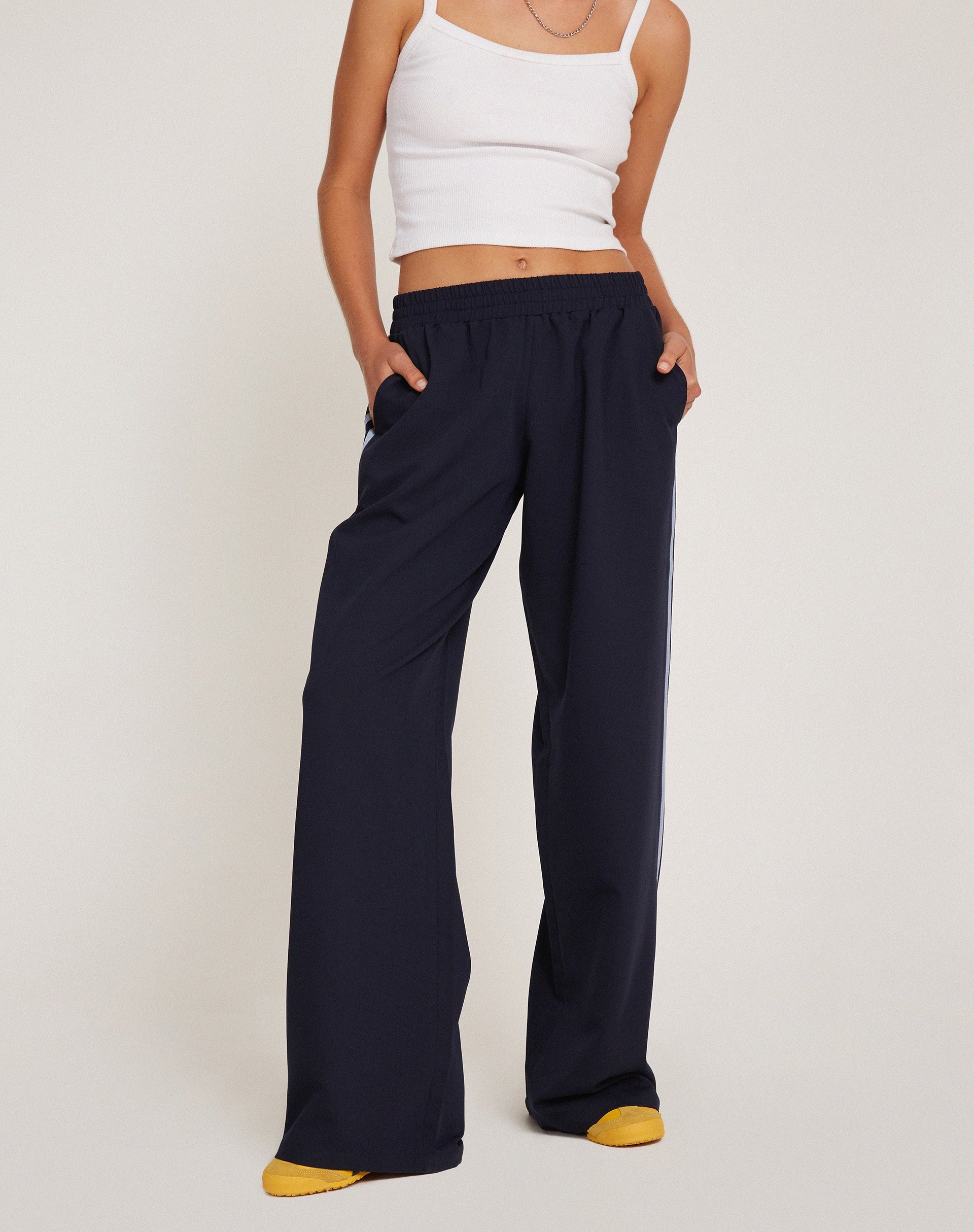 Afbeelding van Bennett broek in kleermakerszit Navy met zijstreep