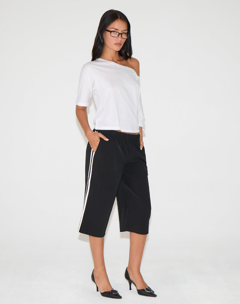 Afbeelding van Benno 3/4 Korte Broek in Zwart met Witte Zijstreep