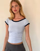 Afbeelding van Bitha Top in Poederblauw met Navy Binding