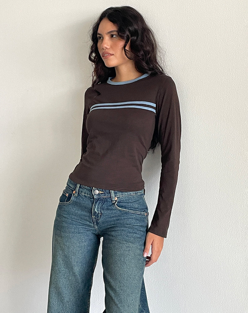 Afbeelding van Bonjita Top in Chocoladebruin met Ash Blue Two Stripe Binding
