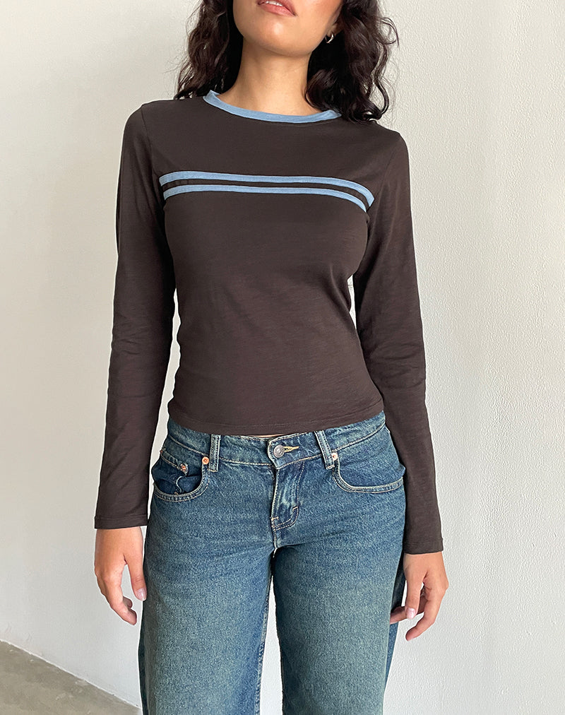 Afbeelding van Bonjita Top in Chocoladebruin met Ash Blue Two Stripe Binding