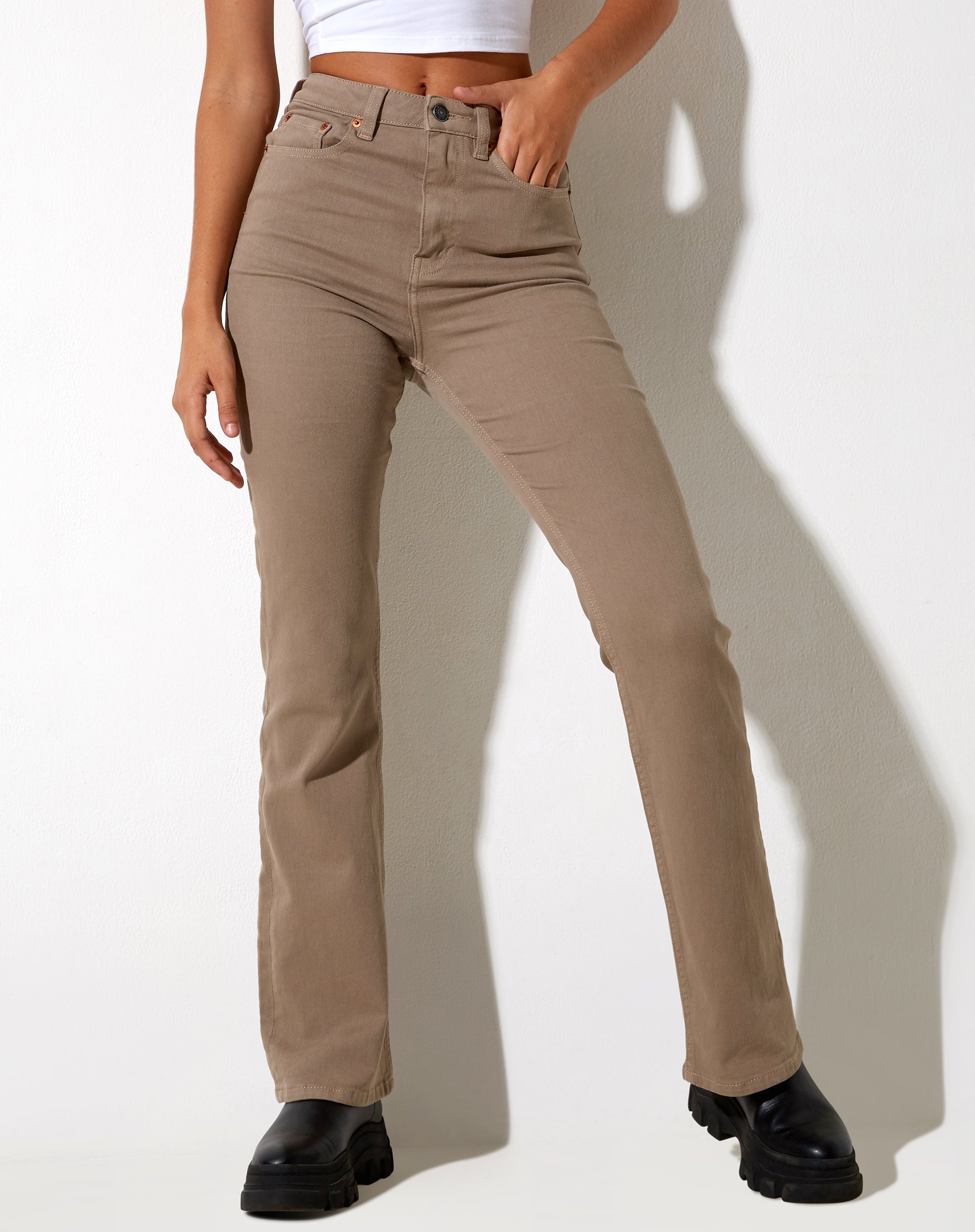 Afbeelding van Bootleg Jeans in Burnt Olive